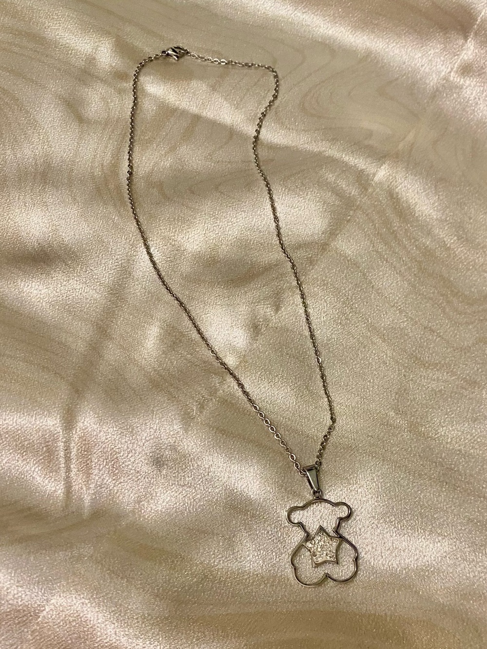 Faux tous necklace